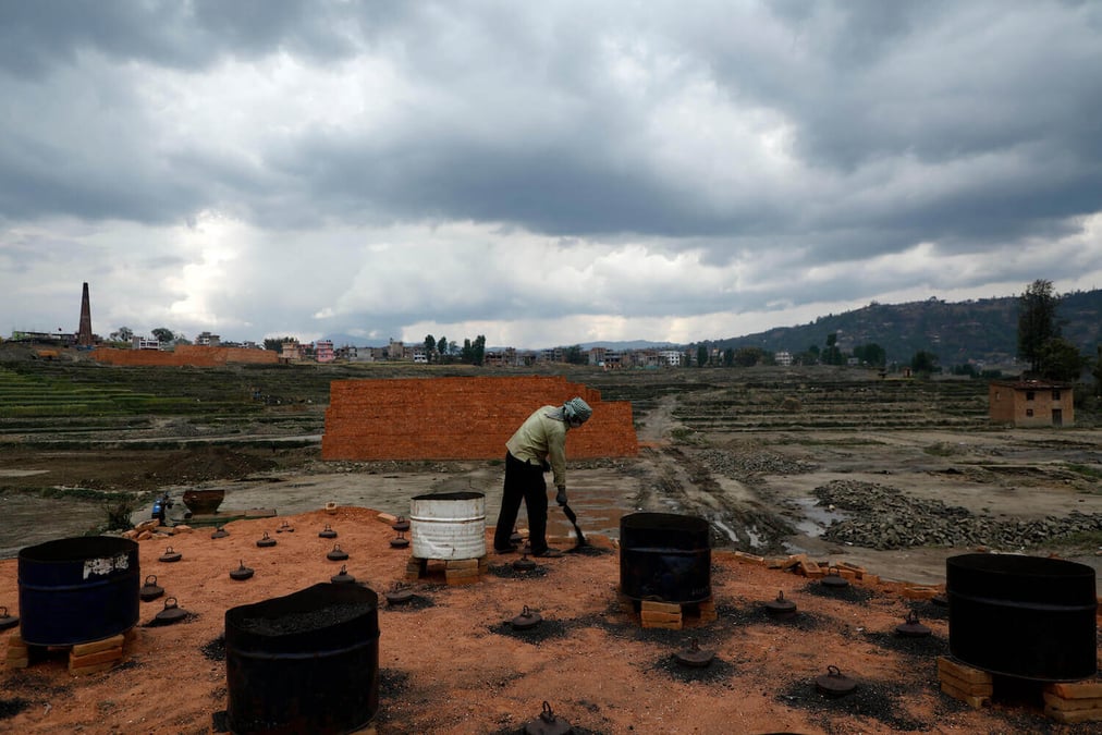 Brick kiln smoke